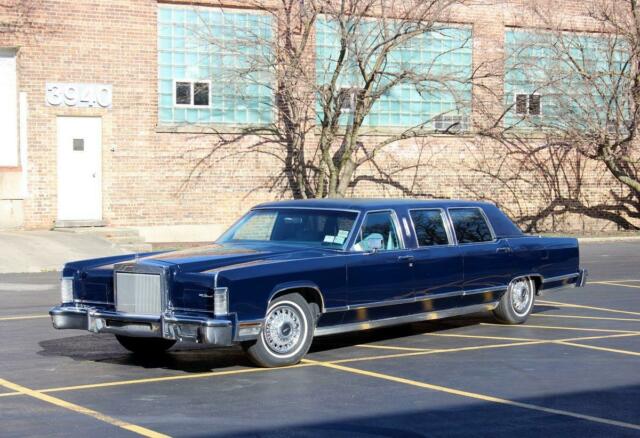 Lincoln Continental Limousine 1978 image number 1