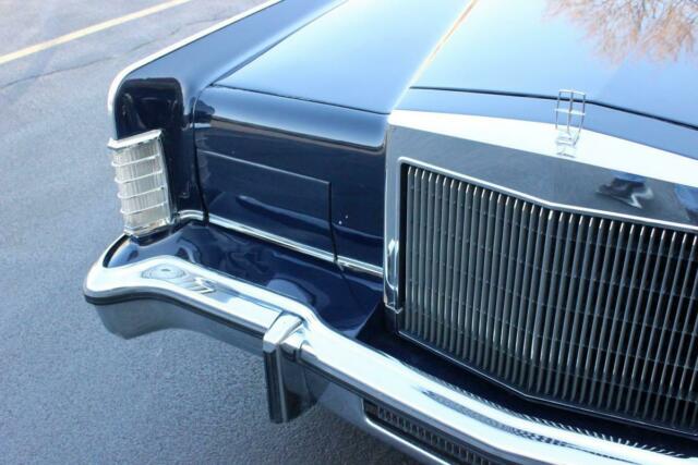 Lincoln Continental Limousine 1978 image number 13