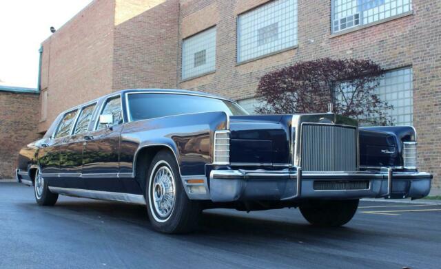 Lincoln Continental Limousine 1978 image number 14