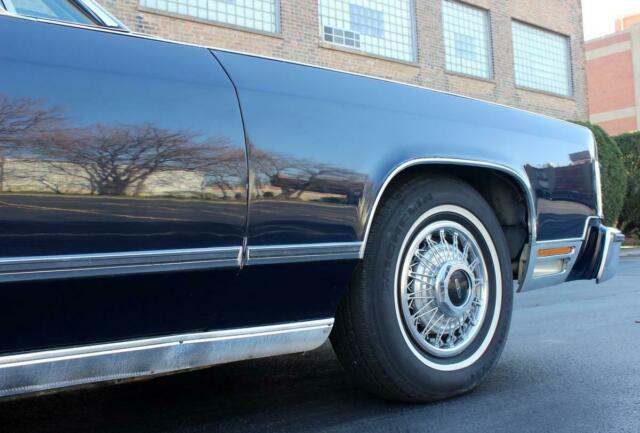 Lincoln Continental Limousine 1978 image number 17