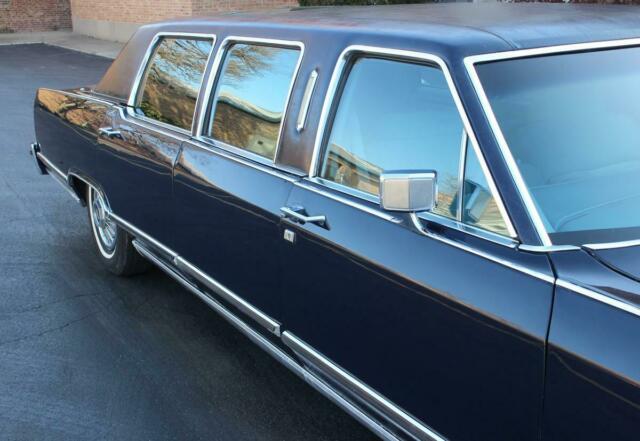 Lincoln Continental Limousine 1978 image number 18