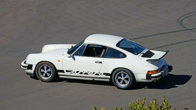 Porsche 911 1975 image number 40