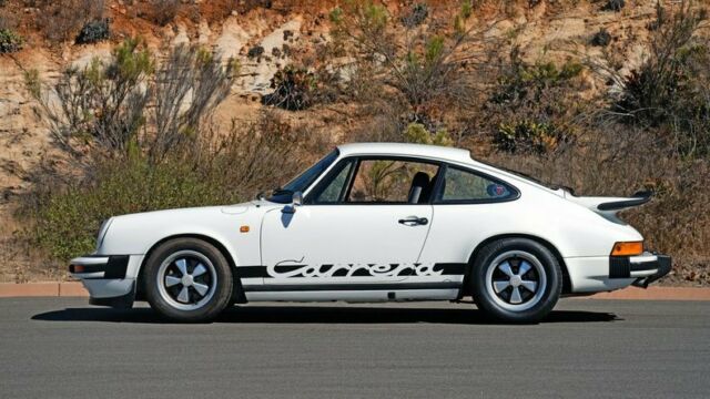 Porsche 911 1975 image number 46