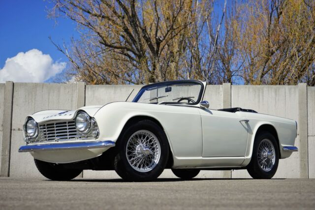 Triumph TR4 1963 image number 0