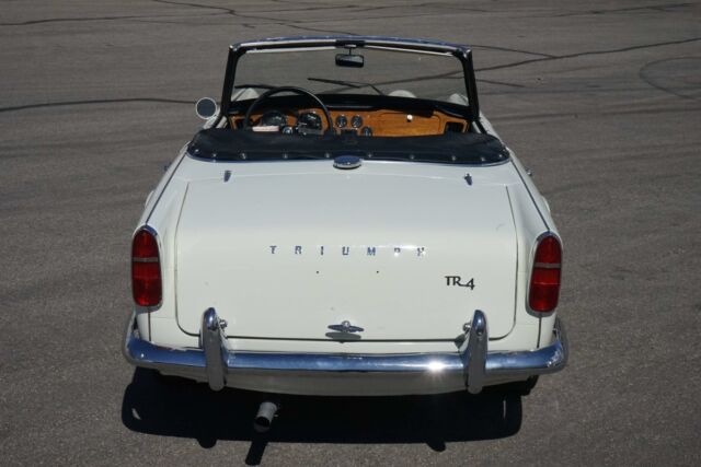 Triumph TR4 1963 image number 10