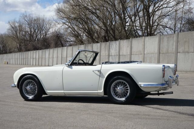 Triumph TR4 1963 image number 20