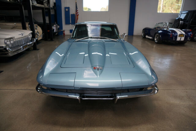 Chevrolet Corvette 327/365HP L76 V8 4 spd Coupe with AC 1964 image number 8