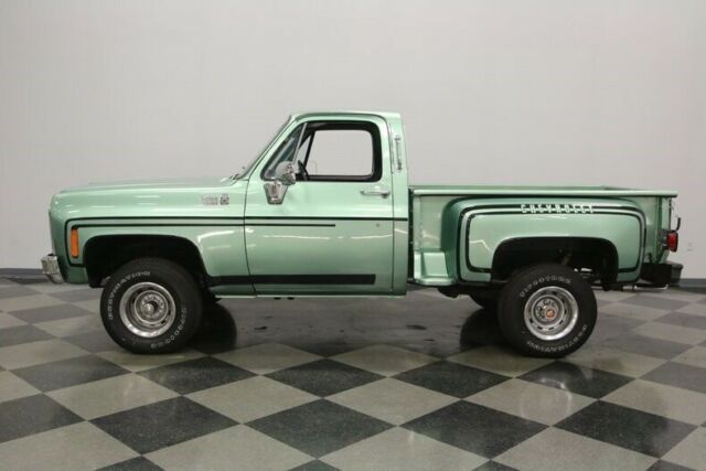 Chevrolet C-10 1979 image number 2