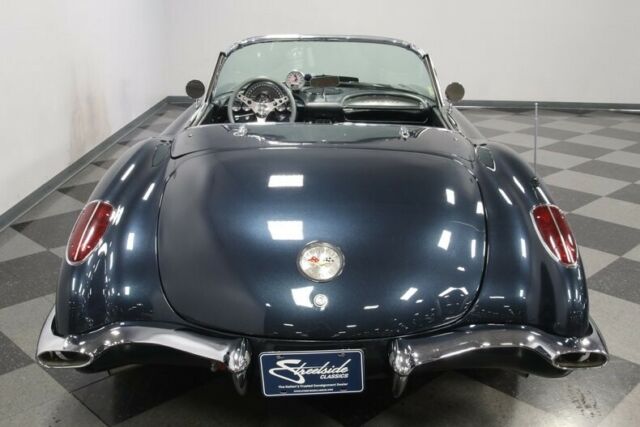 Chevrolet Corvette 1959 image number 11