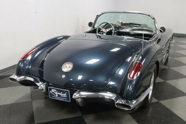 Chevrolet Corvette 1959 image number 12