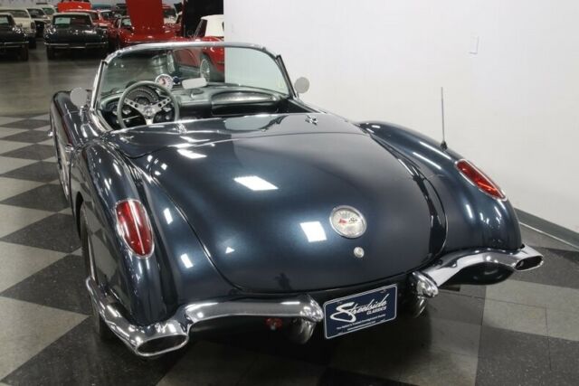 Chevrolet Corvette 1959 image number 34