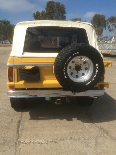 Ford Bronco 1973 image number 2