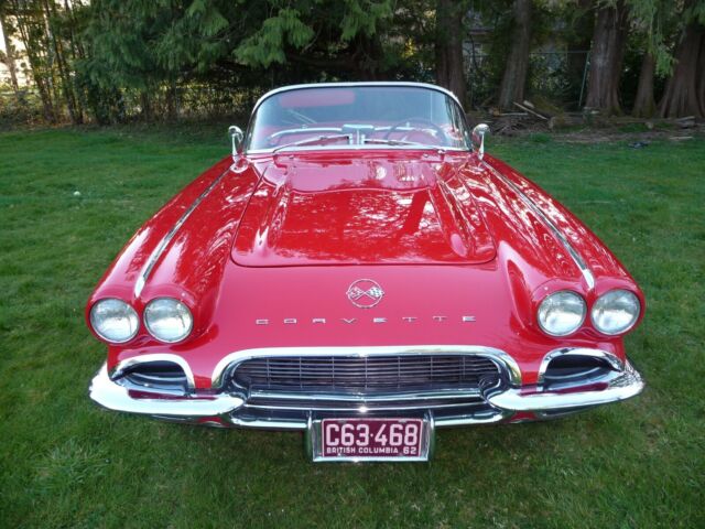 Chevrolet Corvette 1962 image number 25