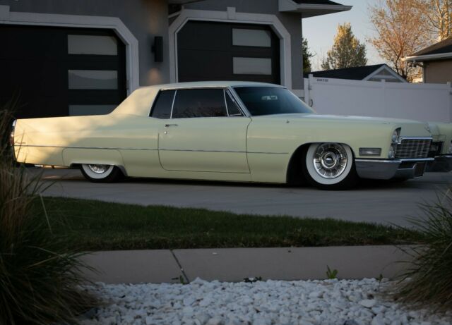 Cadillac DeVille 1968 image number 32