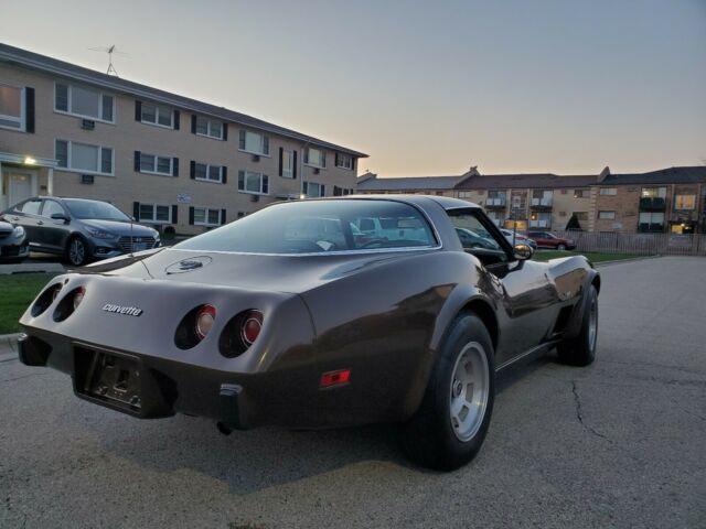 Chevrolet Corvette 1978 image number 2