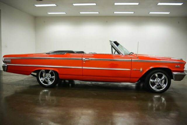 Ford Galaxie 1963 image number 8