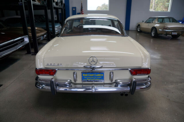 Mercedes-Benz 280SE 2.8 6 cyl 2 Door Coupe 1969 image number 11