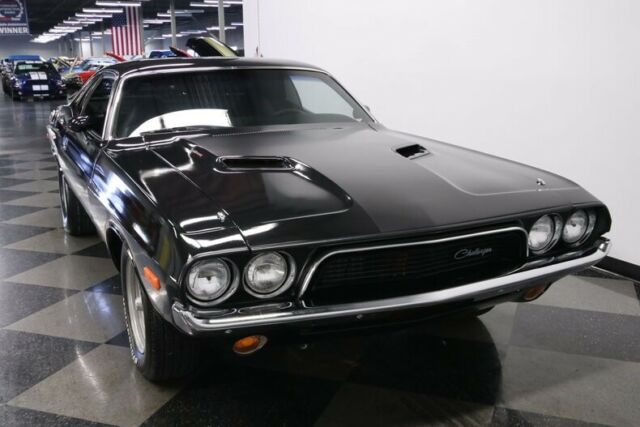 Dodge Challenger 1972 image number 42