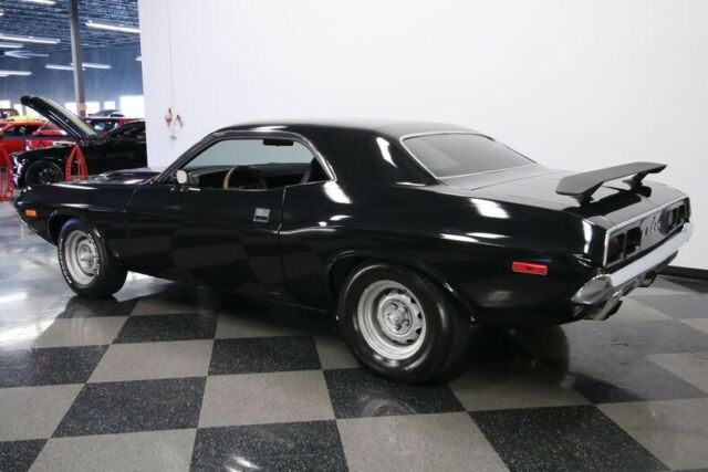 Dodge Challenger 1972 image number 8