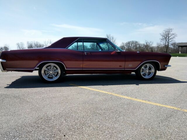 Buick Riviera 1965 image number 19