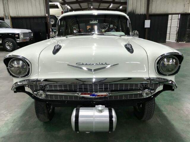 Chevrolet Bel Air/150/210 1957 image number 31