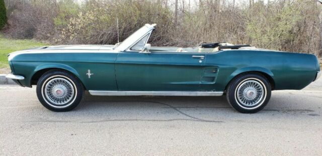 Ford Mustang 1967 image number 19