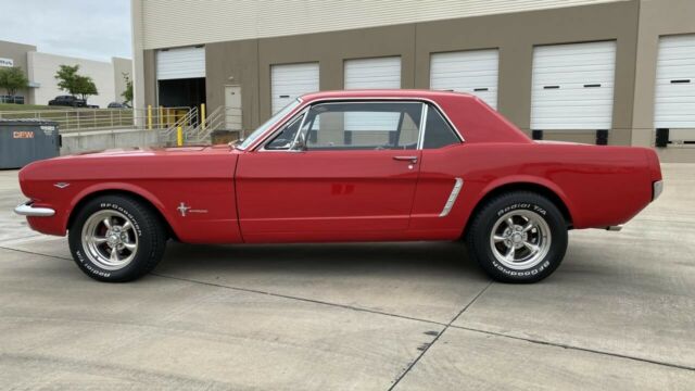 Ford Mustang 1965 image number 2