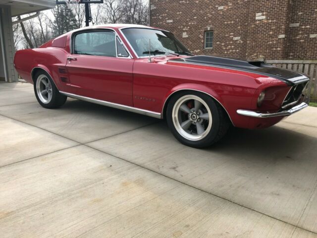 Ford Mustang 1967 image number 0