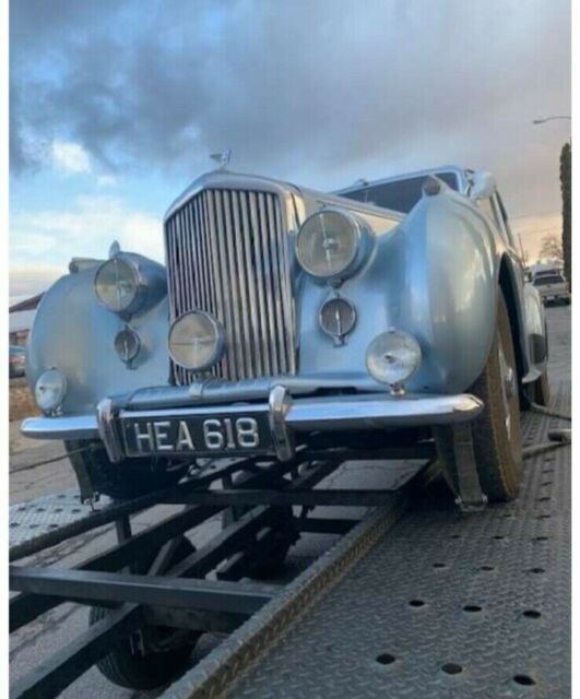 Bentley Continental GT 1953 image number 8