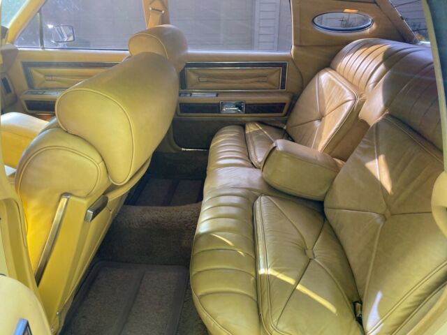 Lincoln Continental 1975 image number 14