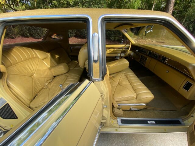 Lincoln Continental 1975 image number 19