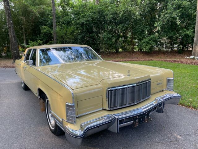 Lincoln Continental 1975 image number 21