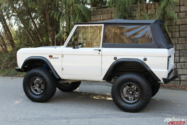 Ford Bronco 1966 image number 15