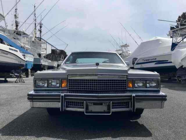 Cadillac DeVille Coupe 1979 image number 13