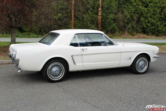 Ford Mustang 1965 image number 10