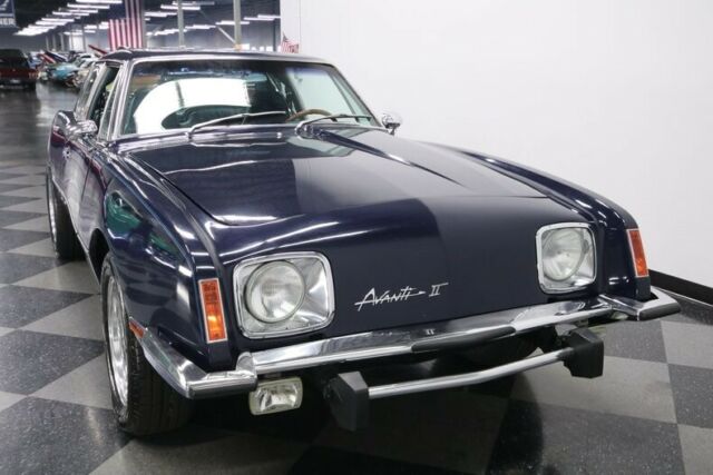 Studebaker Avanti II 1974 image number 18