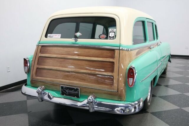 Chevrolet Tin Woody Wagon 1954 image number 12