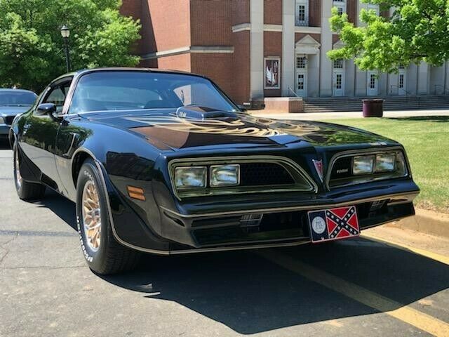 Pontiac Trans Am 1977 image number 1