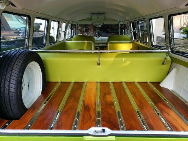 Volkswagen Bus/Vanagon 1966 image number 9