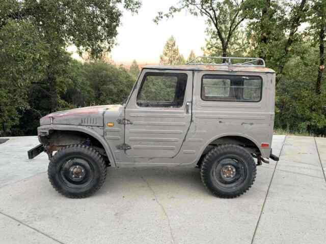 Suzuki Samurai 1972 image number 1