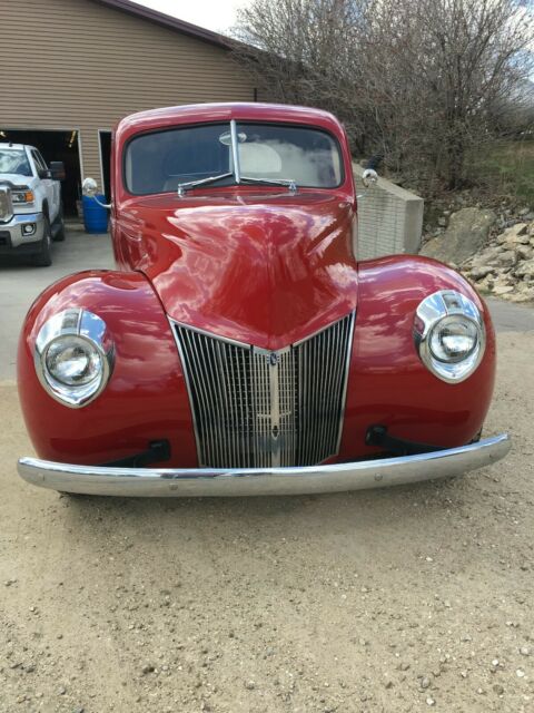 Ford Deluxe 1940 image number 15