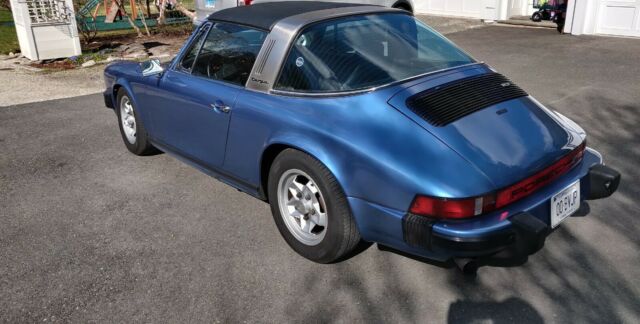 Porsche 911 1974 image number 22