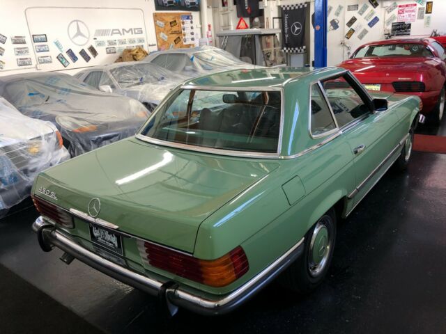 Mercedes-Benz SL-Class 1973 image number 23