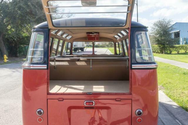 Volkswagen 23 Window Deluxe Bus 1955 image number 19