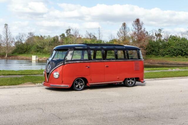 Volkswagen 23 Window Deluxe Bus 1955 image number 26