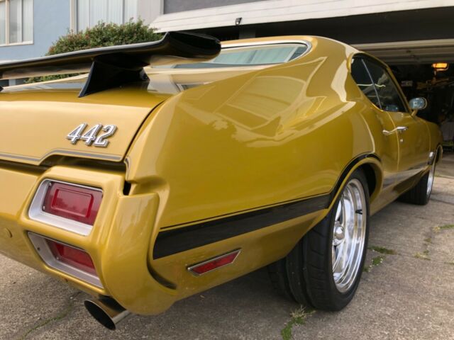 Oldsmobile 442 1971 image number 4