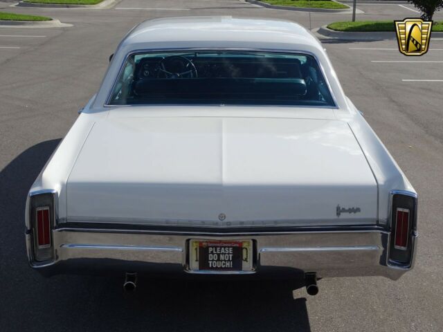 Oldsmobile Ninety-Eight 1966 image number 17