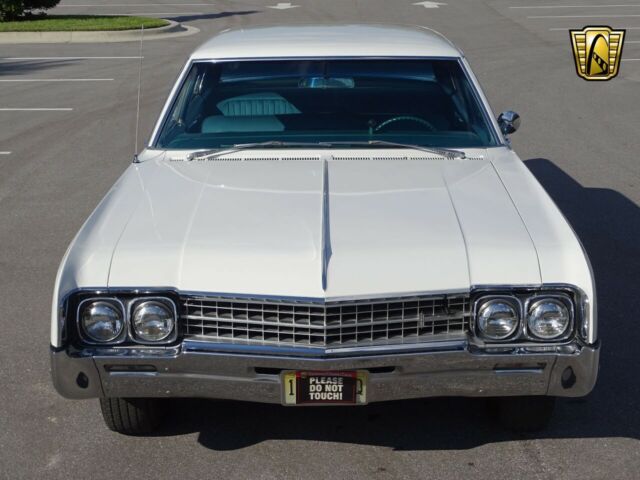 Oldsmobile Ninety-Eight 1966 image number 29