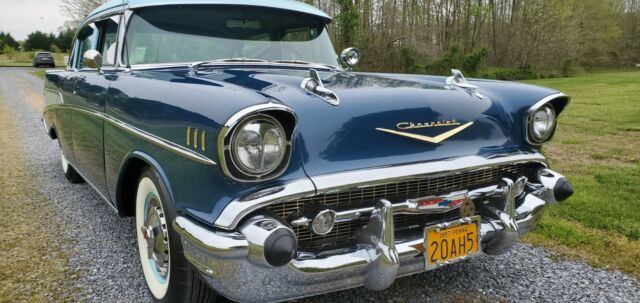 Chevrolet Bel Air/150/210 1957 image number 24