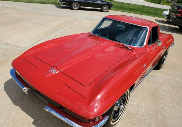 Chevrolet Corvette 1965 image number 27